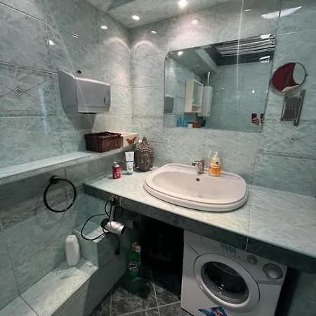 Yourapart Straganiarska Z Parkingiem Apartamento Gdańsk